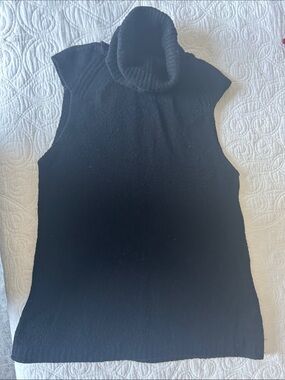 Black cashmere and wool sweater vest